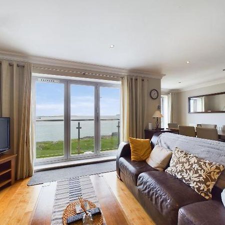 Cosy 3 Bedroom Apartment In Central Portrush With Sea Views Екстериор снимка