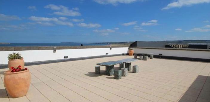 Cosy 3 Bedroom Apartment In Central Portrush With Sea Views Екстериор снимка