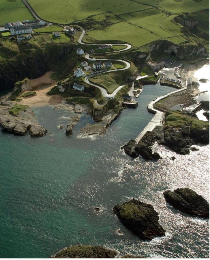 Cosy 3 Bedroom Apartment In Central Portrush With Sea Views Екстериор снимка