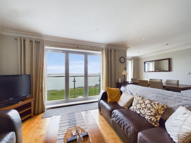 Cosy 3 Bedroom Apartment In Central Portrush With Sea Views Екстериор снимка